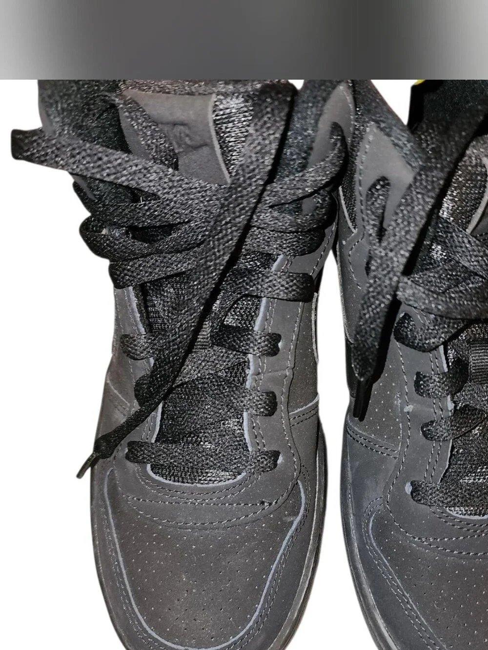 Nike Court Borough Mid 